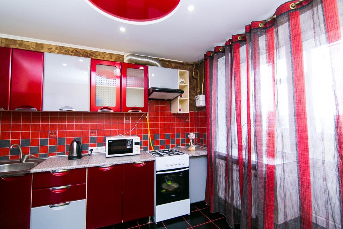 Vip Apartmens Faraon On Illinskaya 1 Floor Soumy Extérieur photo
